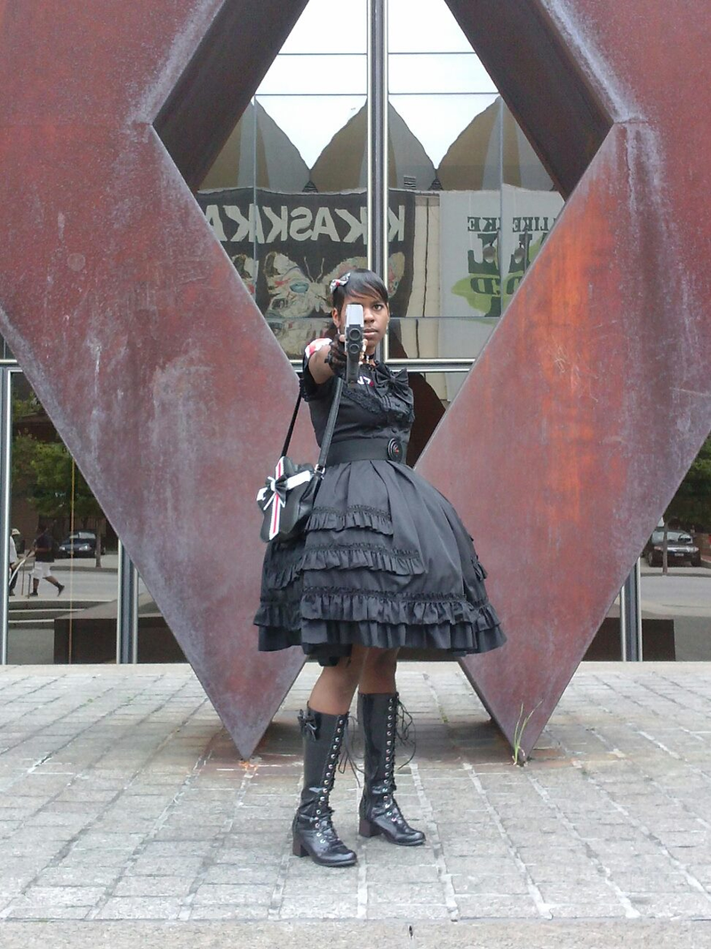 Illustration for article titled Your Commander Shepard Isn't As Fabulous As This Lolita Shepard